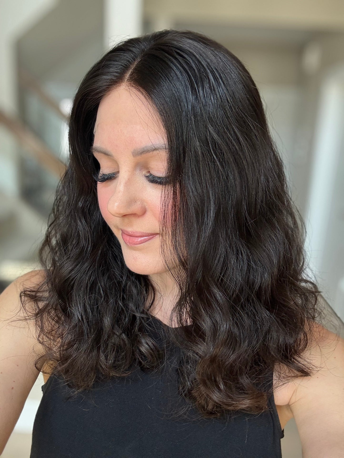 18" Zara Wavy Luxury Cap Lace Top Wig (XS)