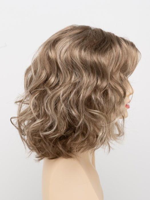 Dakota | Synthetic Wig (Mono Part)