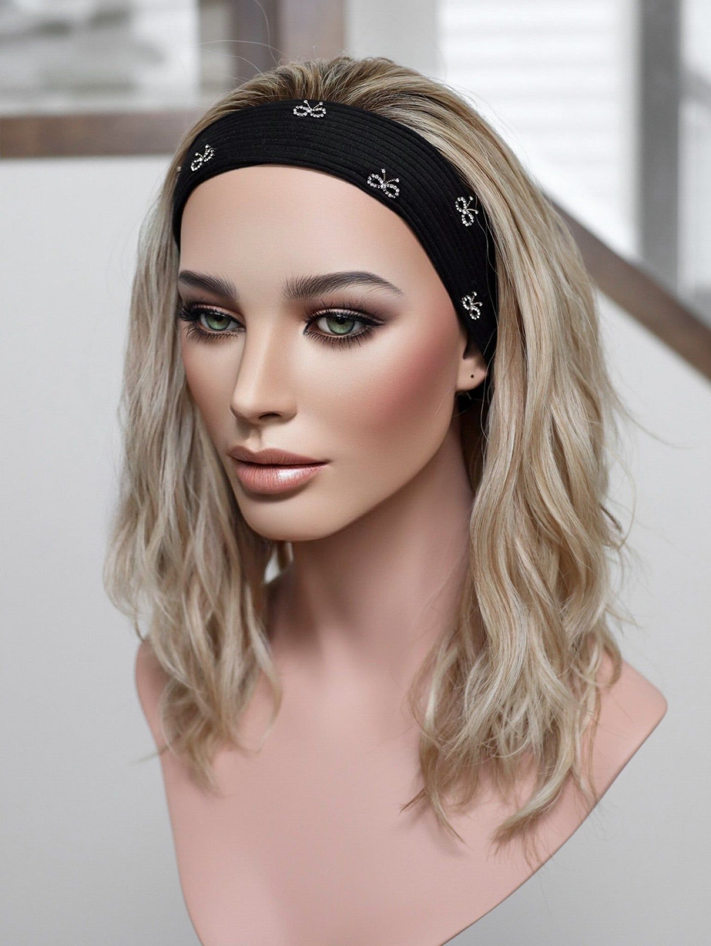 20" Kassidy Wavy Bandfall (M) (FINAL SALE)