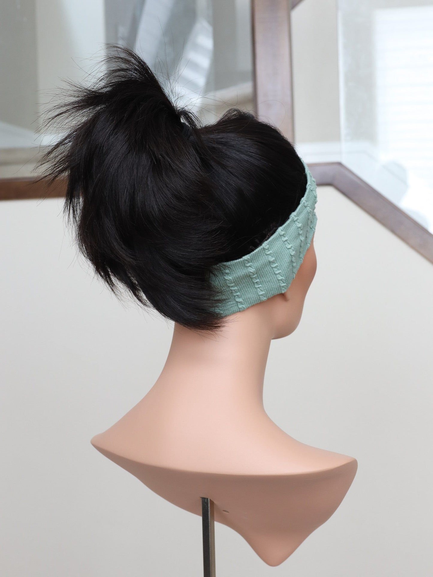 20" Natural Black Active Pony Wig (M)