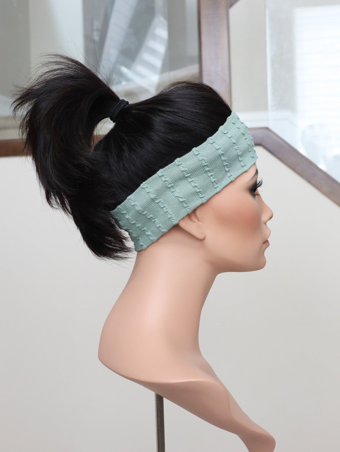 20" Natural Black Active Pony Wig (M)