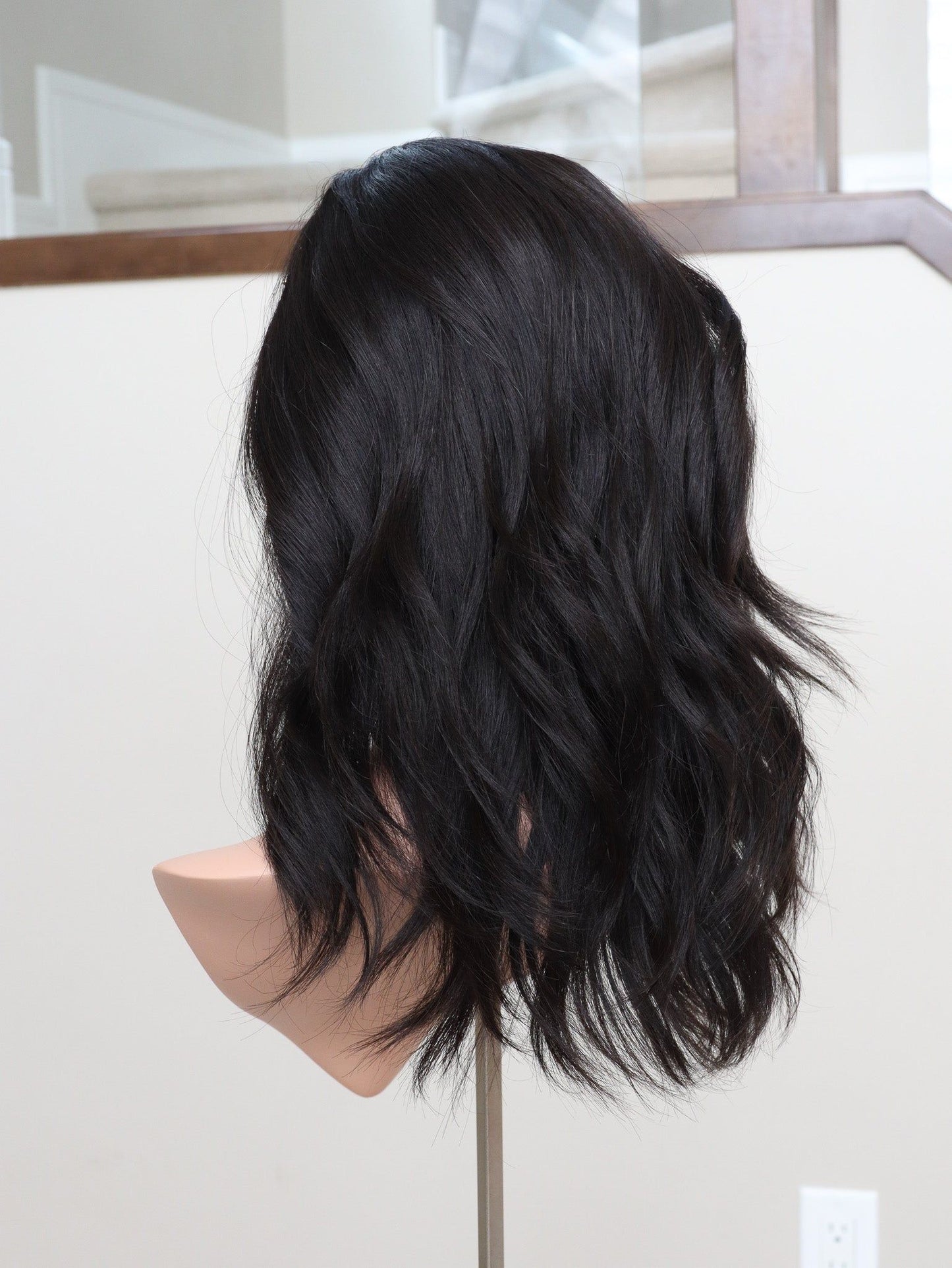 20" Natural Black Bandfall Active Wig (S)