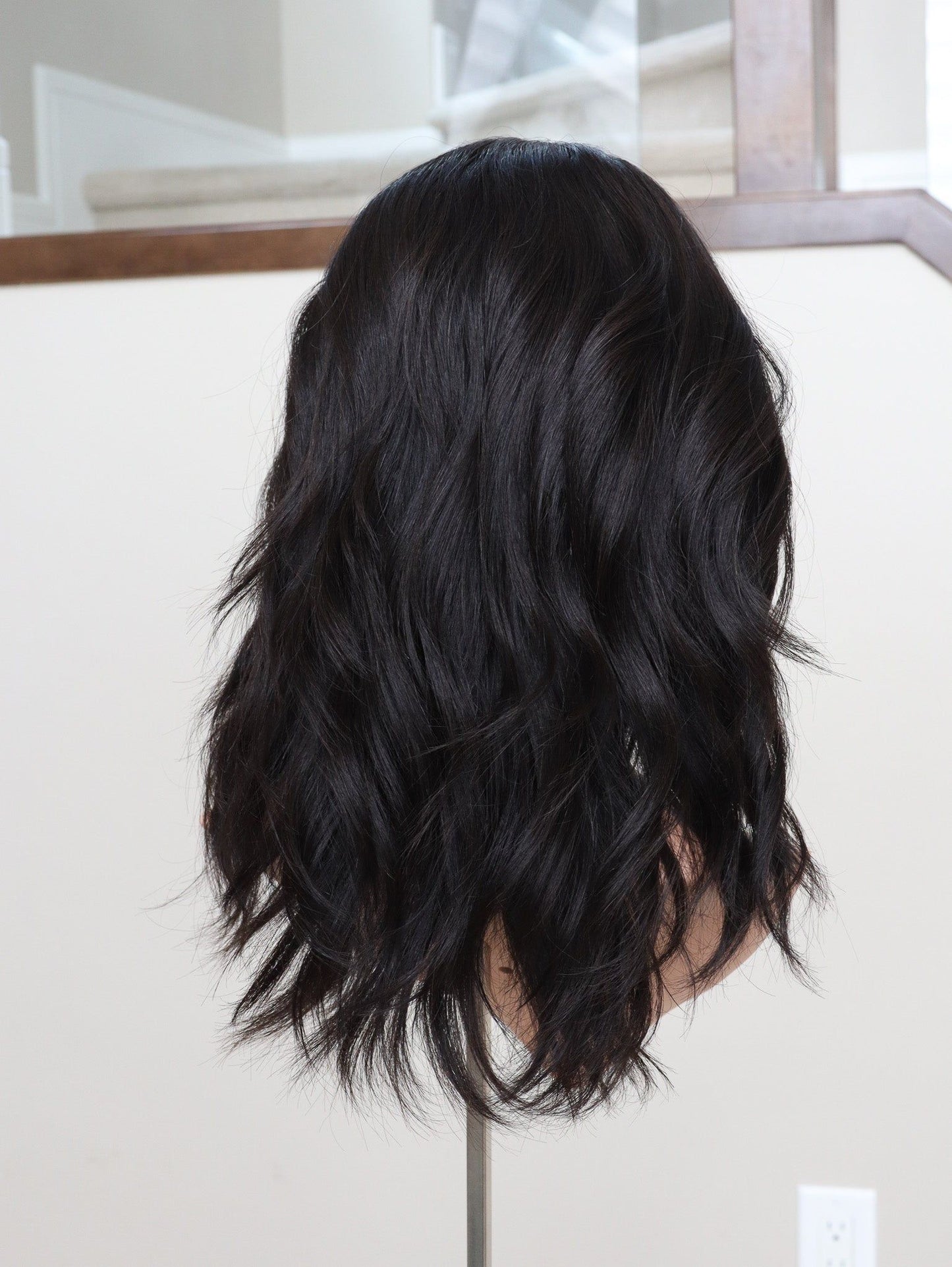 20" Natural Black Bandfall Active Wig (S)
