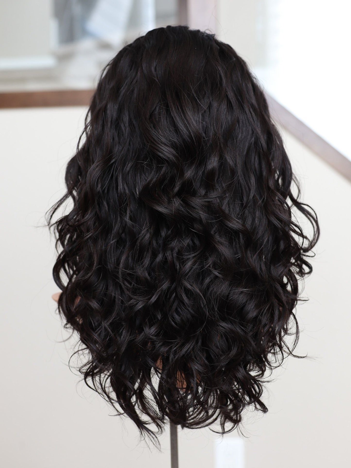 22" Natural Black Wavy Bandfall Active Wig (M)