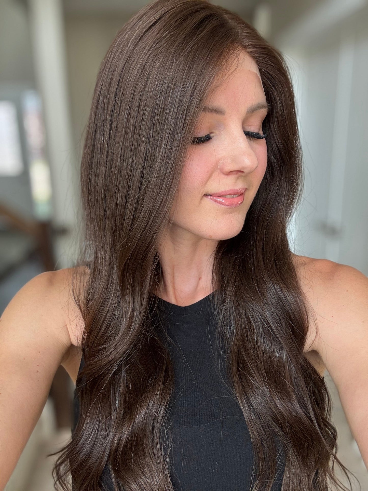 Euro Wig #7: 25" Dark Neutral Brown Comfort Cap (M)