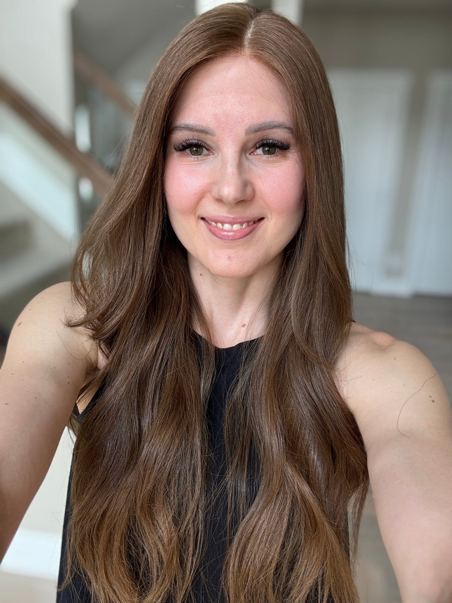 Euro Wig #6: 26" Neutral-Warm Medium Brown Comfort Cap (S/M)