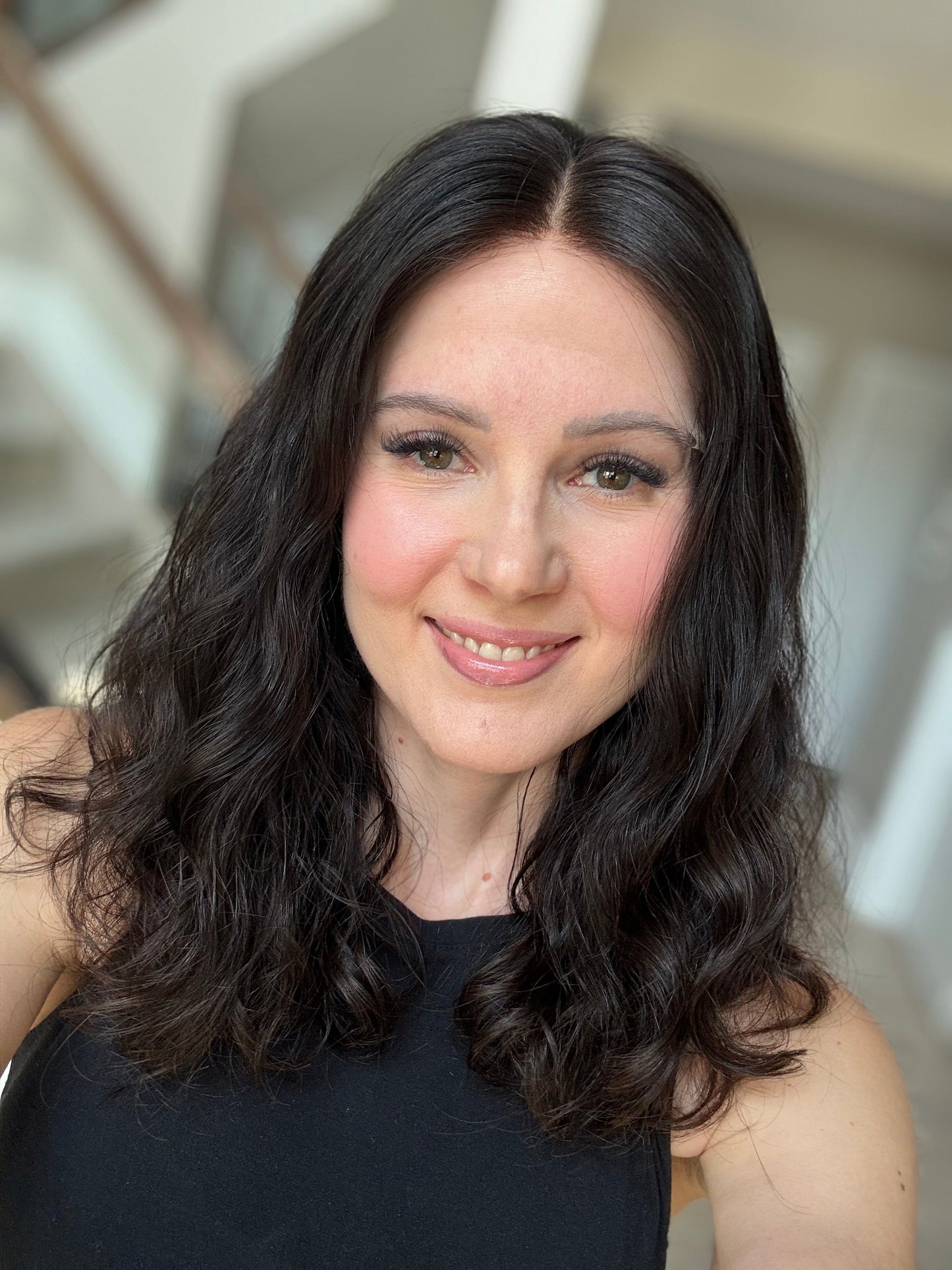 18" Zara Wavy Luxury Cap Lace Top Wig (XS)