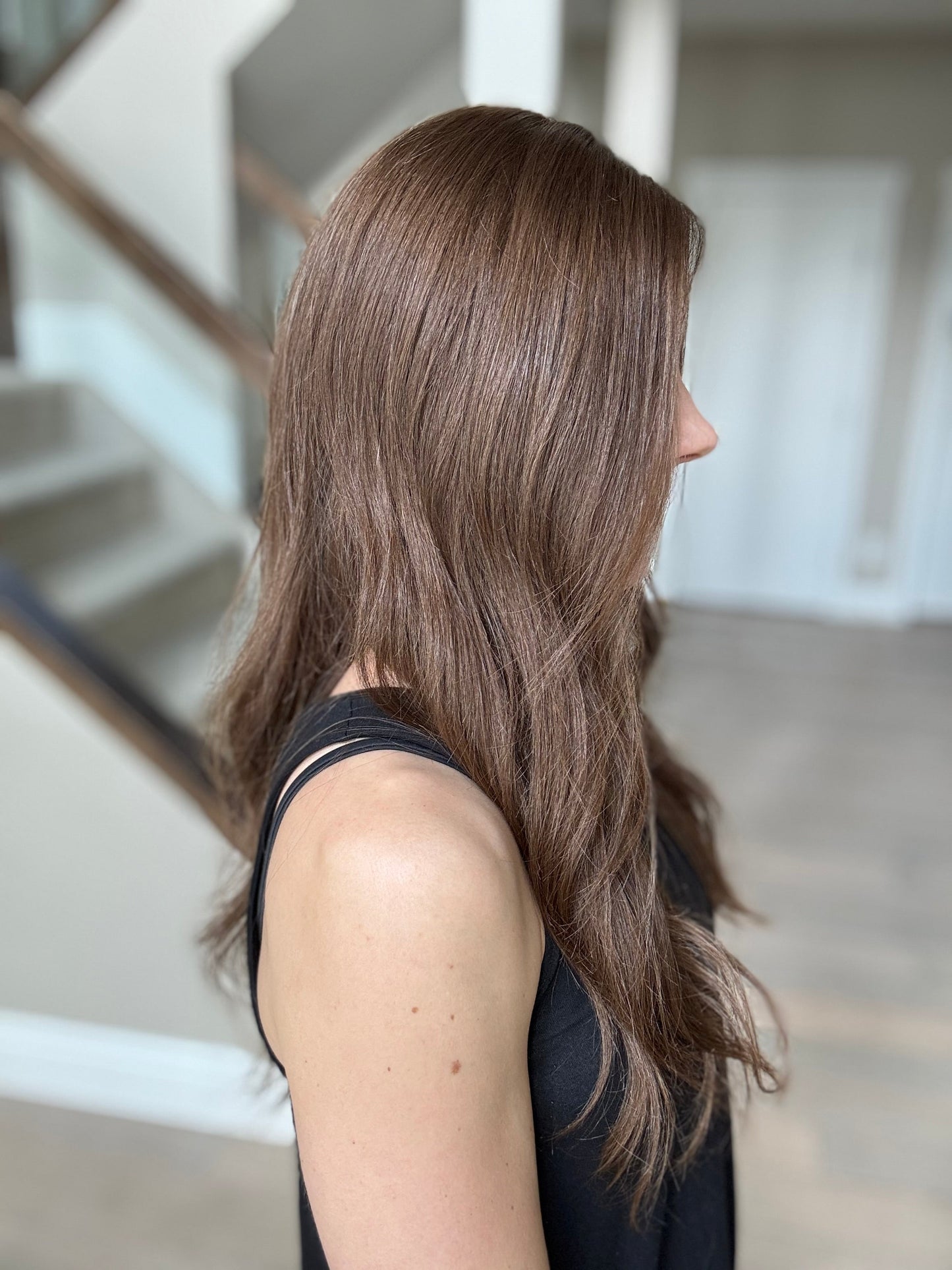 Euro Wig #5: 23" Light-Medium Brown Comfort Cap (M)