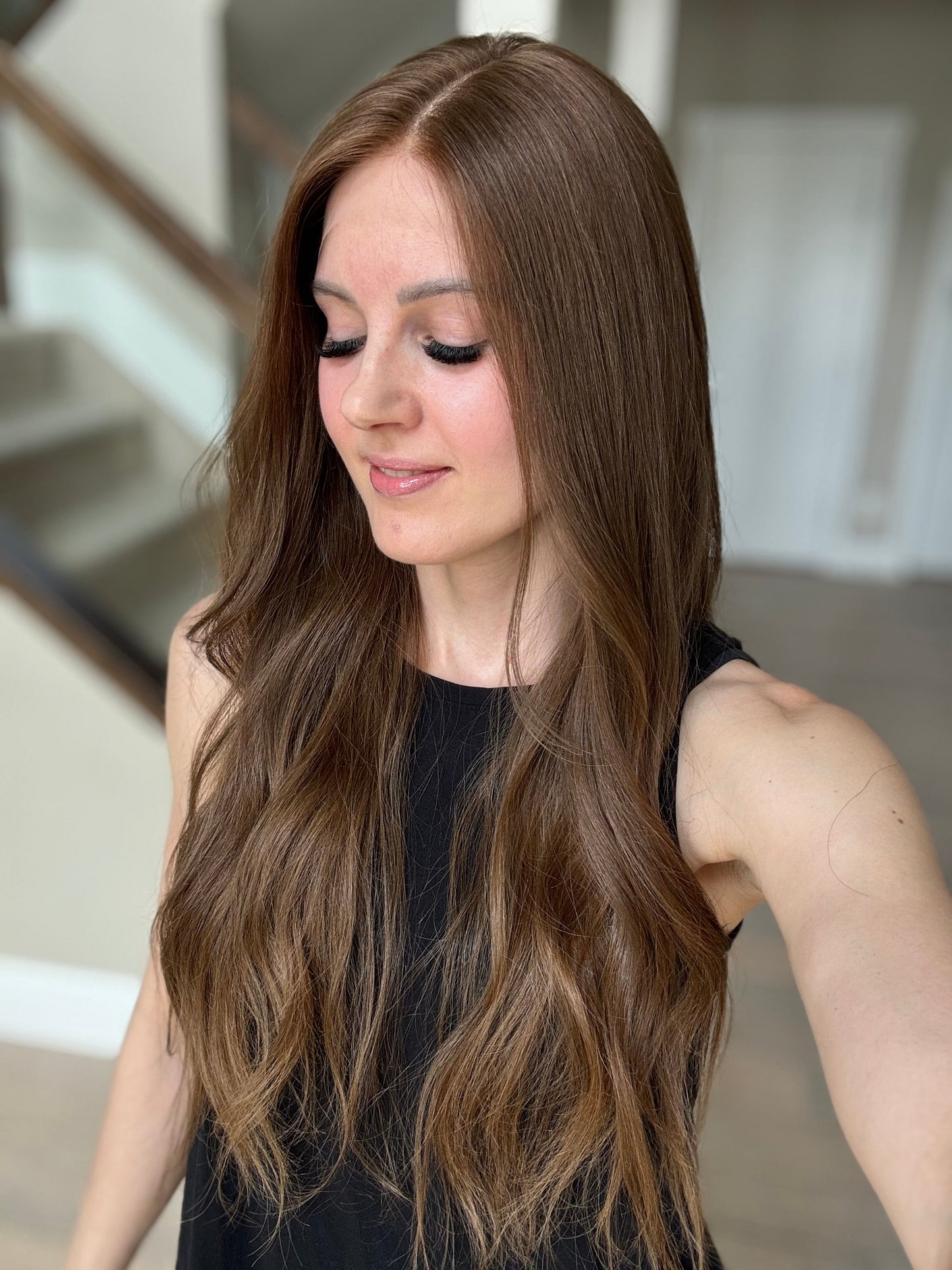 Euro Wig #6: 26" Neutral-Warm Medium Brown Comfort Cap (S/M)