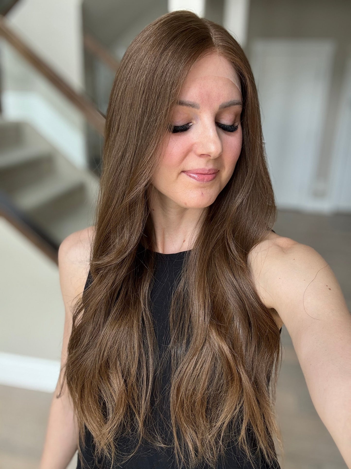 Euro Wig #6: 26" Neutral-Warm Medium Brown Comfort Cap (S/M)