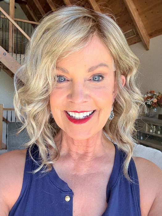 Julianne Lite Petite | Synthetic Lace Front Wig (Hand Tied)