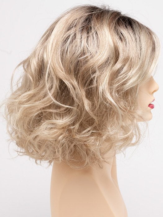 Dakota | Synthetic Wig (Mono Part)