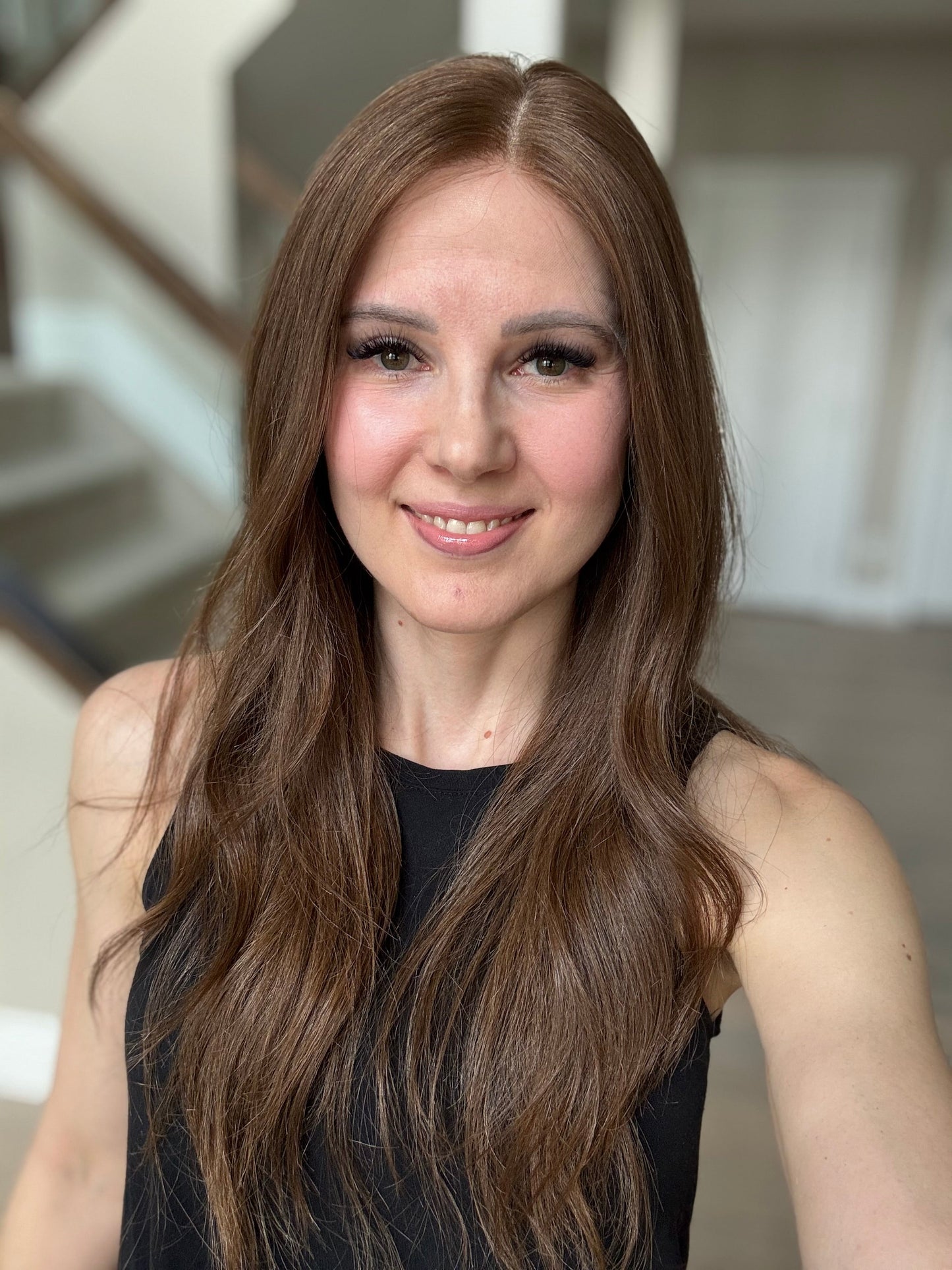 Euro Wig #5: 23" Light-Medium Brown Comfort Cap (M)