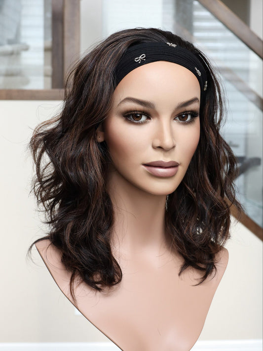 20" Carissa Wavy Bandfall Active Wig (S) (FINAL SALE)