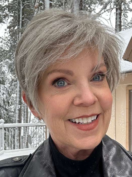 Jaw Dropper | Synthetic Lace Front Wig (Basic Cap)