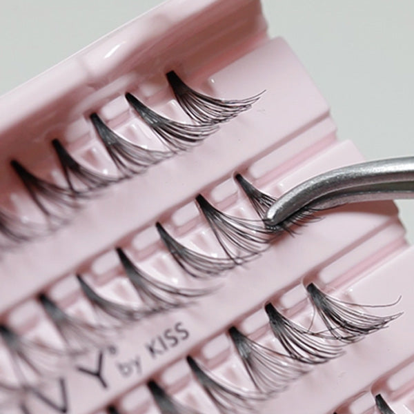 Kiss i-envy Premium Eyelashes - LUXE BLACK FLARE LONG KPE03B