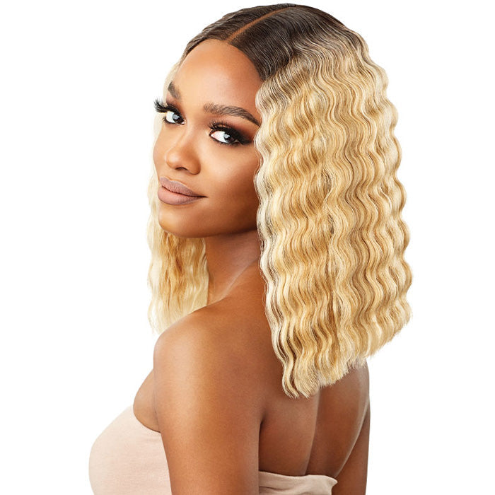 Outre Melted Hairline Glueless HD Lace Front Wig - LILYANA BOB 12"