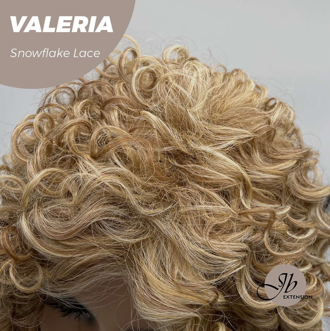 JBEXTENSION 18 Inches Deep Curly Raw Sugar Blonde Pre-Cut Snowflake Lace Frontlace Glueless Wig VALERIA【PERMATEASE】【BENDY EAR TABS】